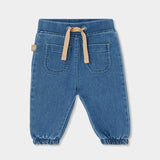 FELPA RICAMATA E PANTALONI JEANS