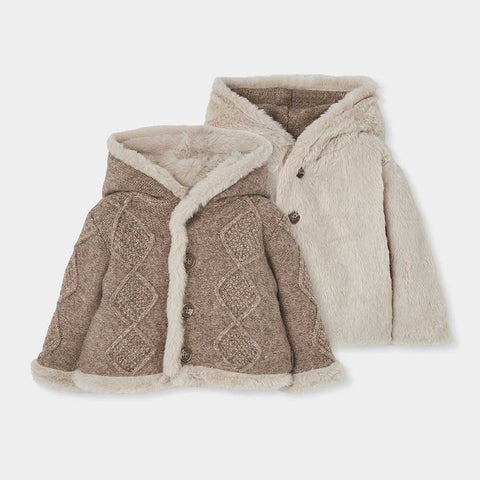 Giacca reversibile con cappuccio in tricot beige e panna per bambina, stile caldo e soffice