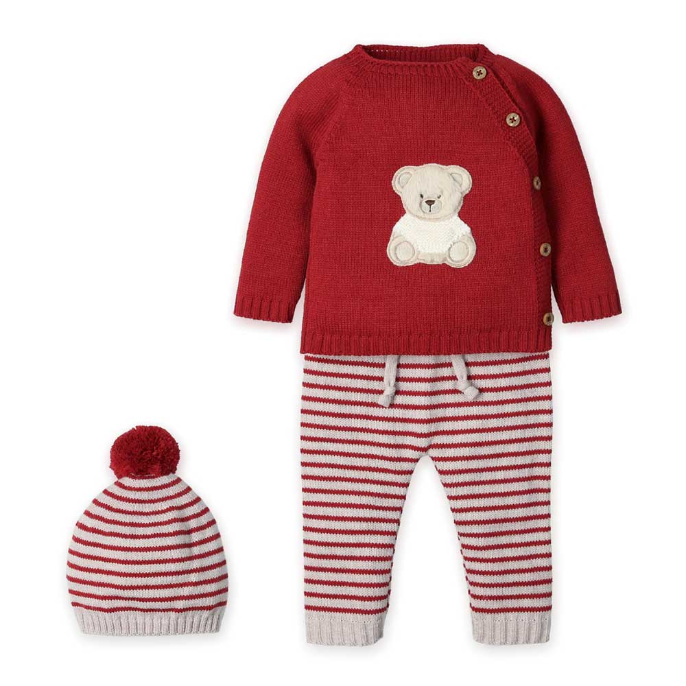 Un completo caldo e avvolgente, perfetto per i mesi più freddi. La maglia rossa con morbido orset...