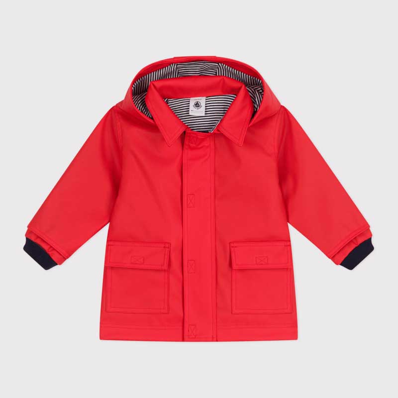 
Cerata  della Linea Abbigliamento Bambino Petit Bateau, ideale per il tempo piovoso!
Amiamo i de...