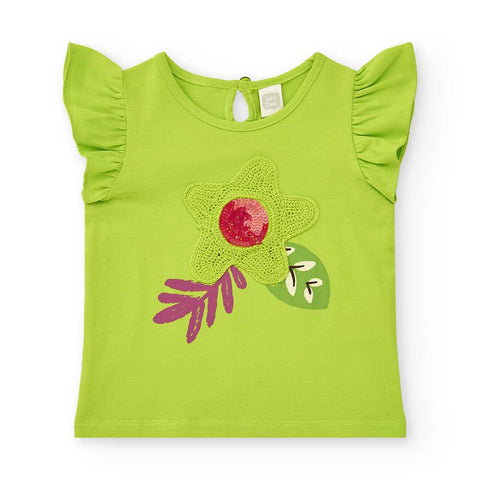 T-shirt verde con maniche a ruches e applicazione floreale.