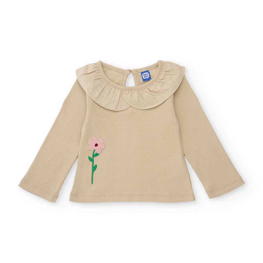 Questa maglia a manica lunga con colletto arricciato è perfetta per i giorni freschi di autunno e...
