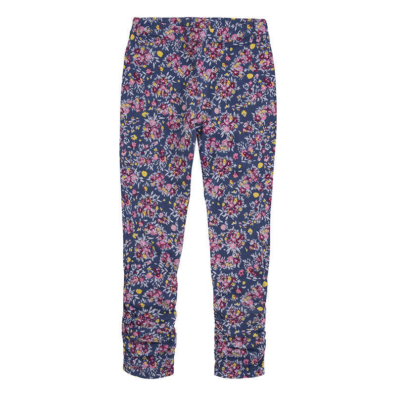 
  Leggins from the Canada House Girls' Clothing line, regular model with curl
  to the calves.

...