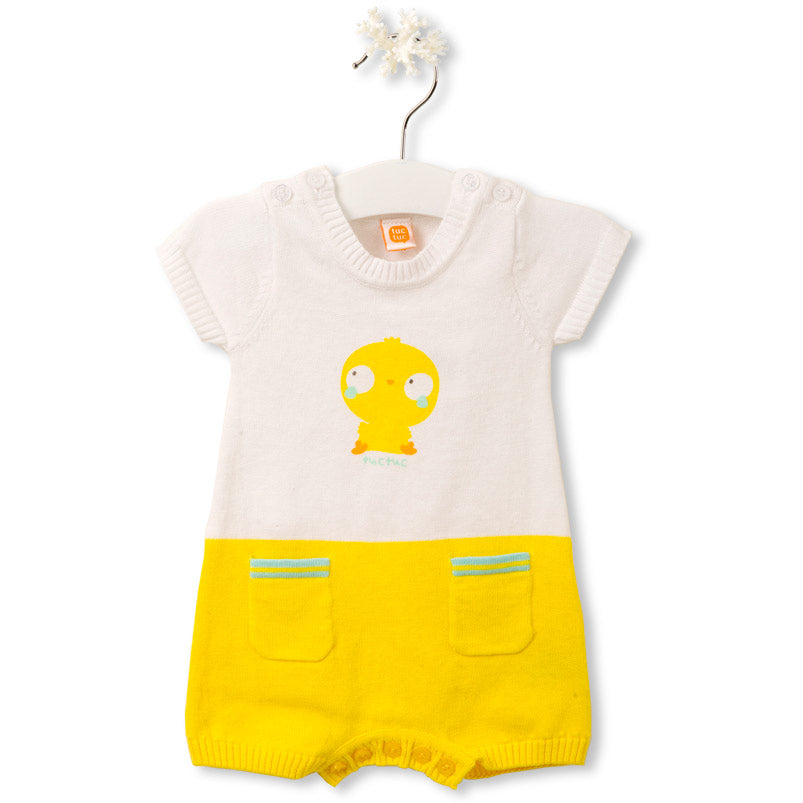 
  Tuc Tuc Tuc baby tricot romper line with buttons
  on the epaulettes and the bottom. 



  Poc...