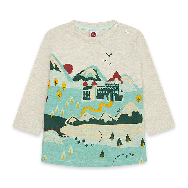 
  T-shirt from the Tuc Tuc children's clothing line, with print on the front.



  Composition. ...